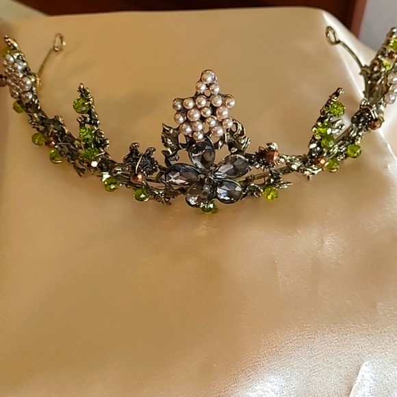 Vintage Princess Queen Headdress Jewelry Bridal or Sweet Sixteen. - Picture 13 of 16